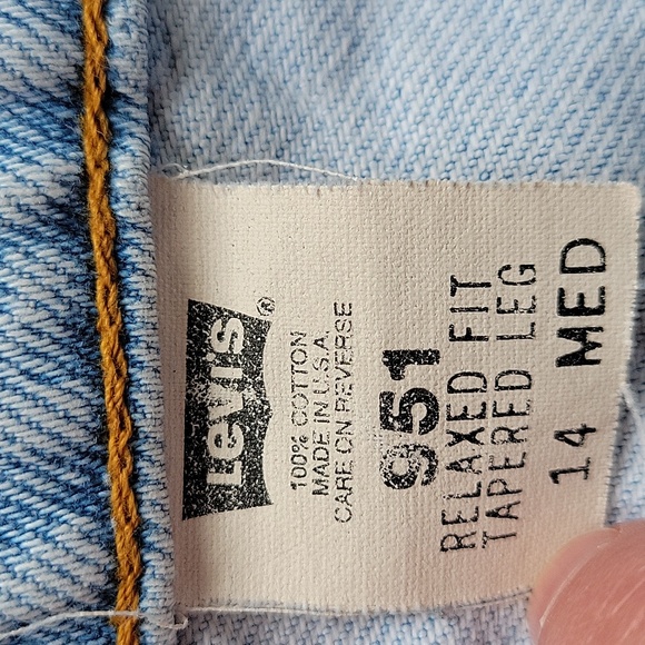 Vintage 90s Levis 951 High Waisted Light Wash Mom Jeans 32 - Picture 8 of 12